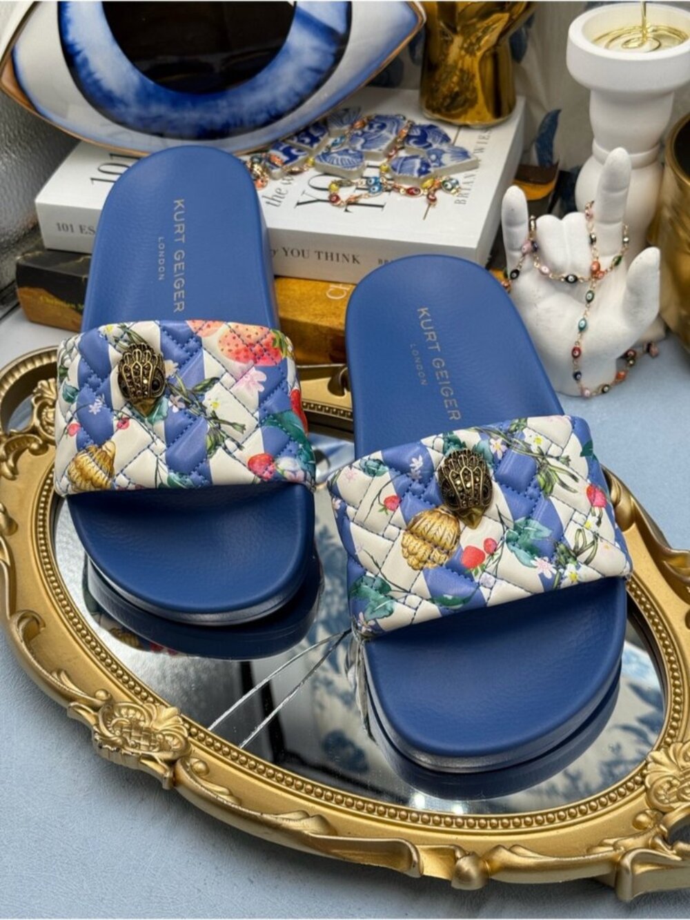 🆕 KURT GEIGER LONDON 🧿 NWOT Meena Eagle Blue Botanica Pool Slide, Sz 36 US 6
